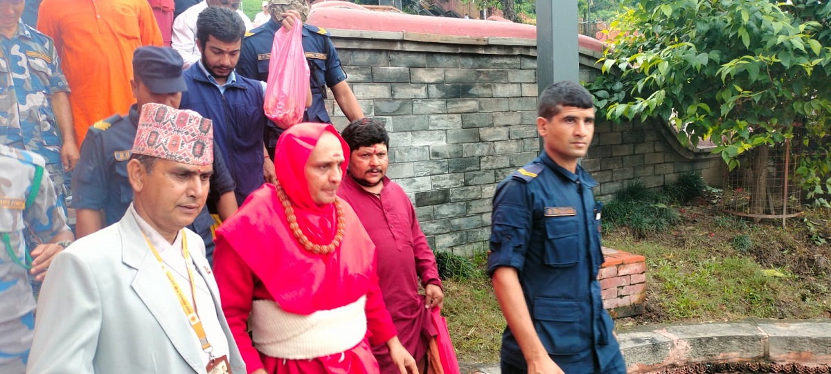 को हुन् पशुपतिनाथका नयाँ भट्ट ? 